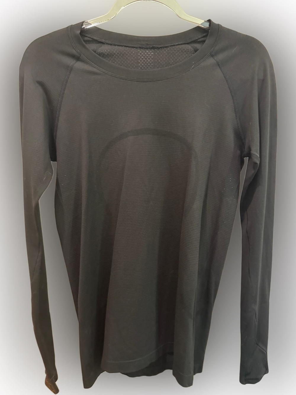 Lululemon Black Swiftly Tech Long-Sleeve Shirt 2.0 Hip Length - Picture 2 of 3
